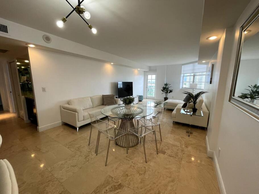 דירות מיאמי ביץ' Breathtaking Ocean View! 15Th Floor מראה חיצוני תמונה