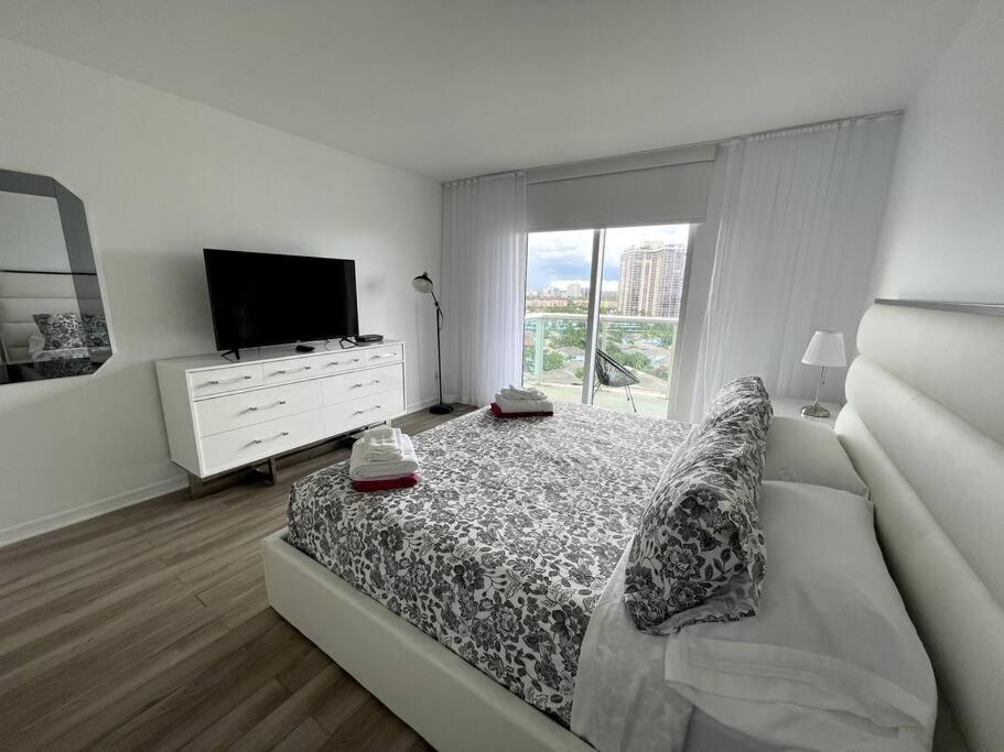 דירות מיאמי ביץ' Breathtaking Ocean View! 15Th Floor מראה חיצוני תמונה
